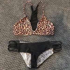 Acacia Bikini Set